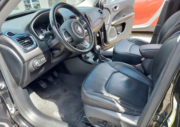 Jeep Compass cena 65900 przebieg: 171000, rok produkcji 2018 z Sanok małe 352